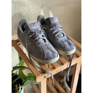 Champion Sneakers‎